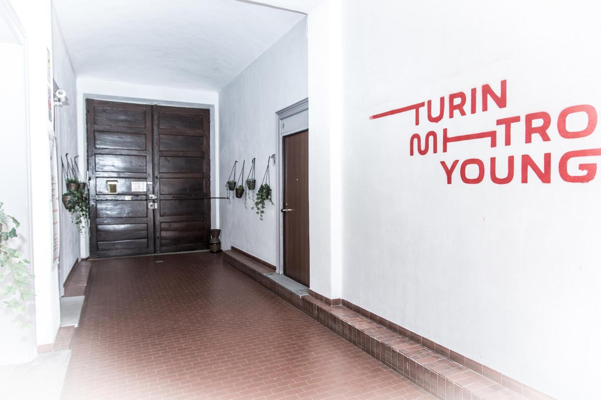 Metro Young * Torino